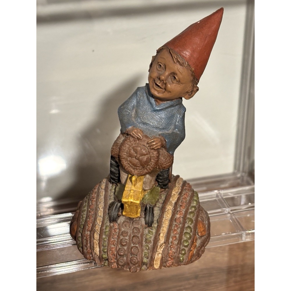 Vintage Tom Clark Ronald (McDonald) Gnome Riding Tractor 1990 for Cairn Studios